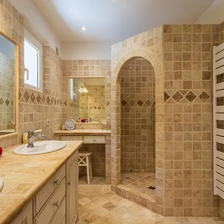 Manureva By Interhome *