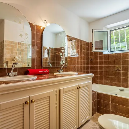 فيلة Manureva By Interhome