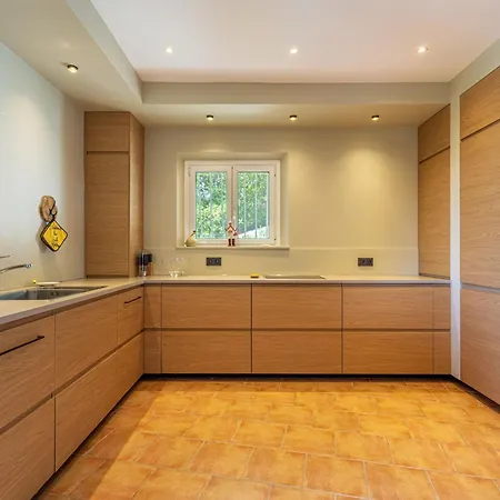 Villa Manureva By Interhome